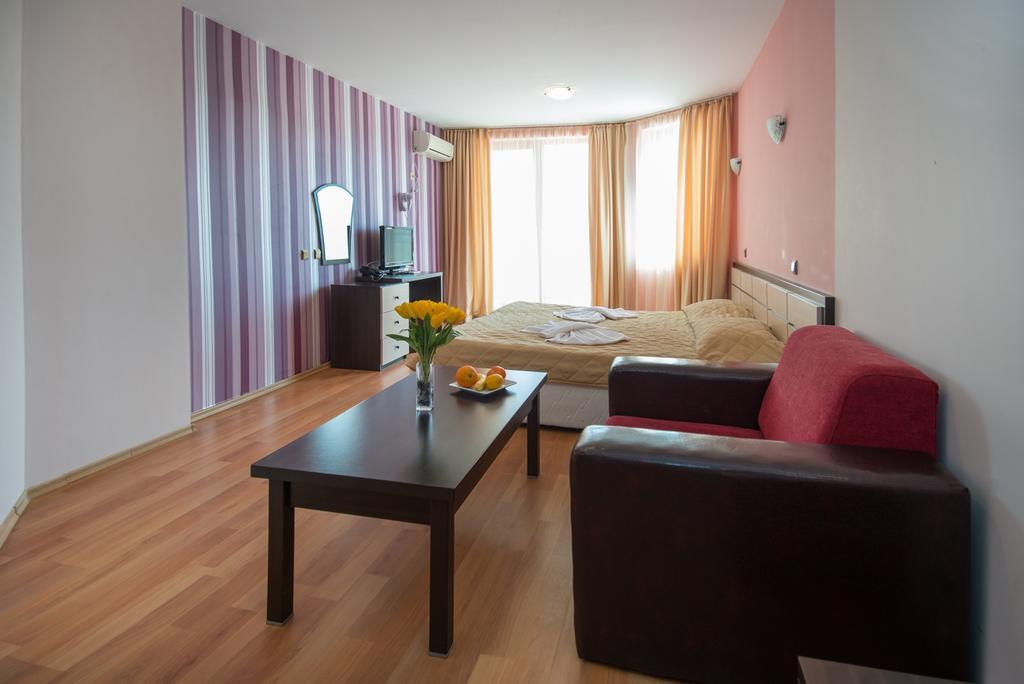 South Beach Hotel - New Management And Free Beach Access Carevo Exteriér fotografie